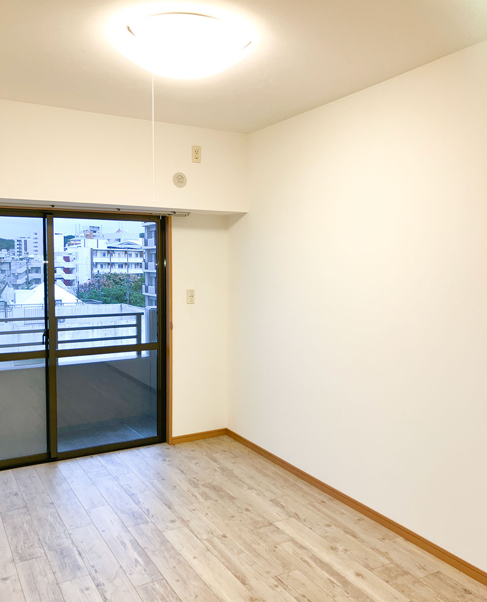 洋室の床を変更したリフォーム