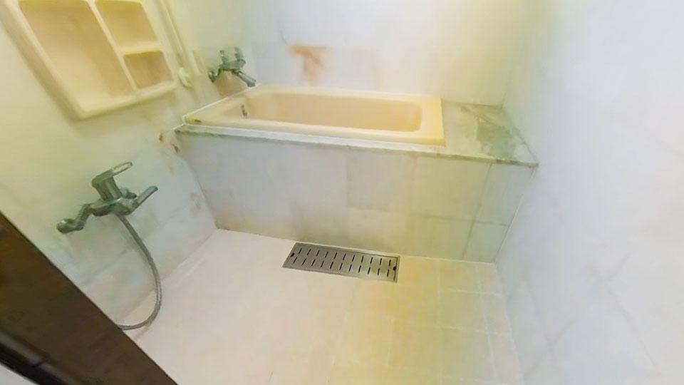 石造りの重厚なお風呂