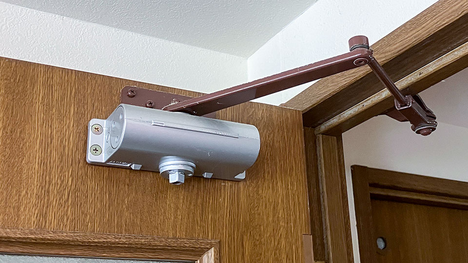 リフォーム前のドアクローザー