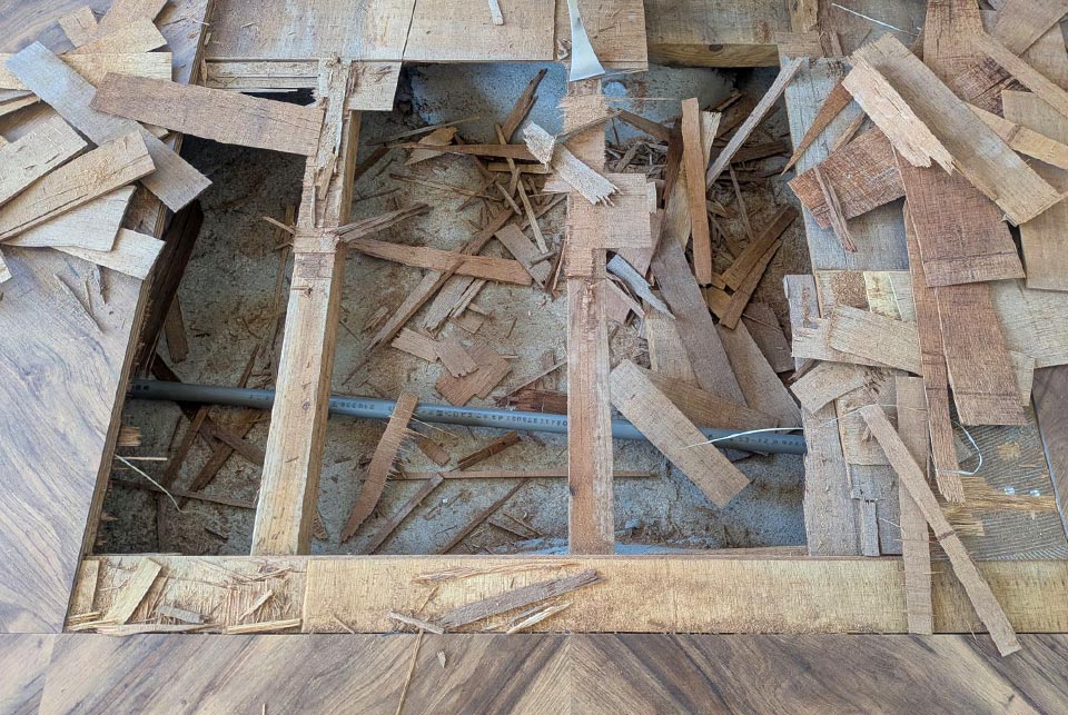 リフォームの床の土台を作り上げる