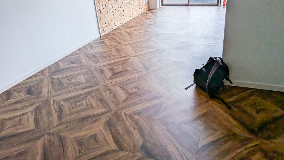 リフォーム前のフロアタイル